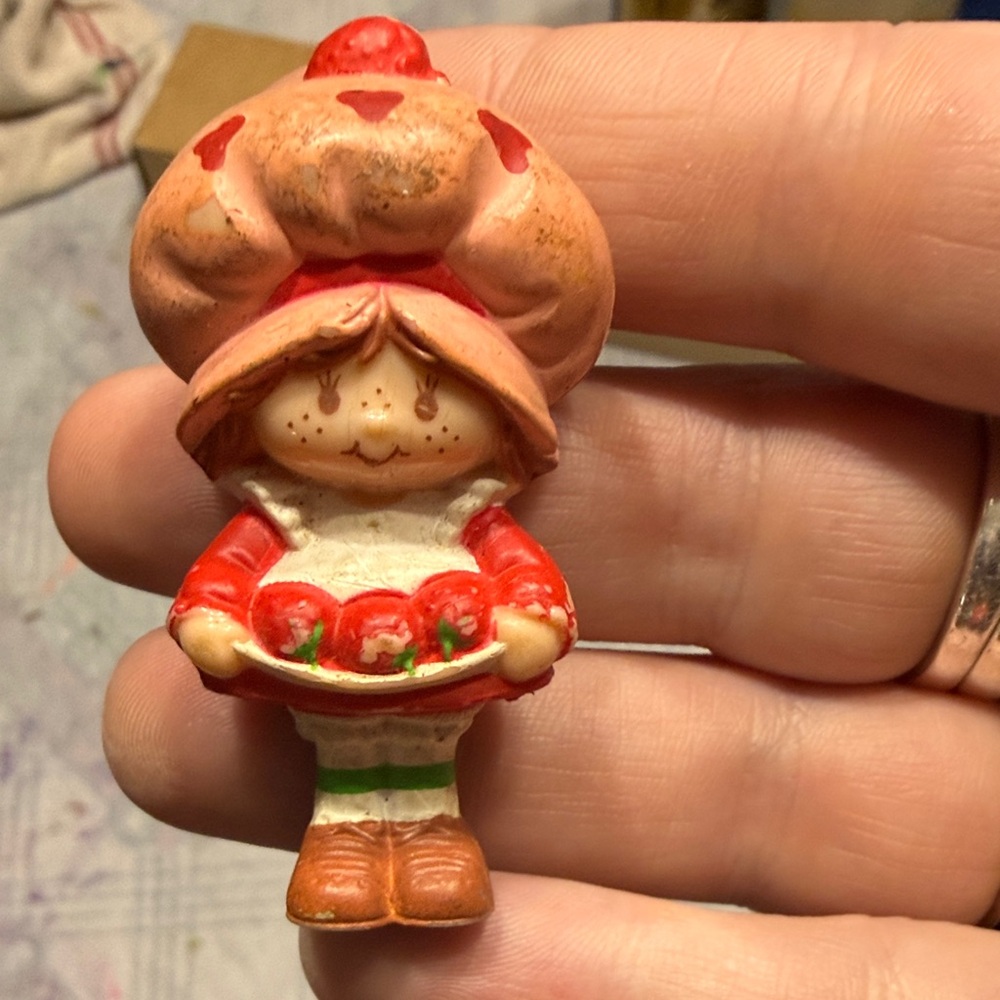 Vintage Strawberry Shortcake Apple Dumplin Figure 1980s Mini Doll